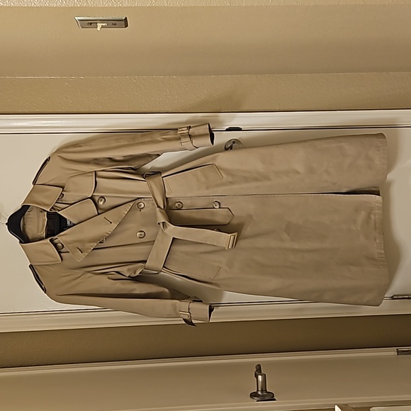 EUC Vintage Ladies' London Fog Trench Coat with Zip-out Lining Size 8 - Picture 2 of 16